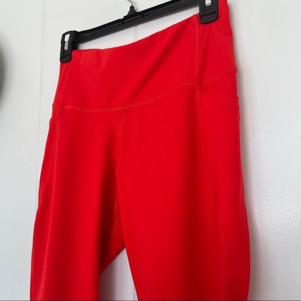 ⚡️SOLD⚡️ Old Navy Women's High-Waisted Elevate 7/8-Length Leggings - Picture 7 of 14